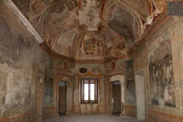 Torri e affreschi: Don Cataldo, la masseria abbandonata pi� bella del barese